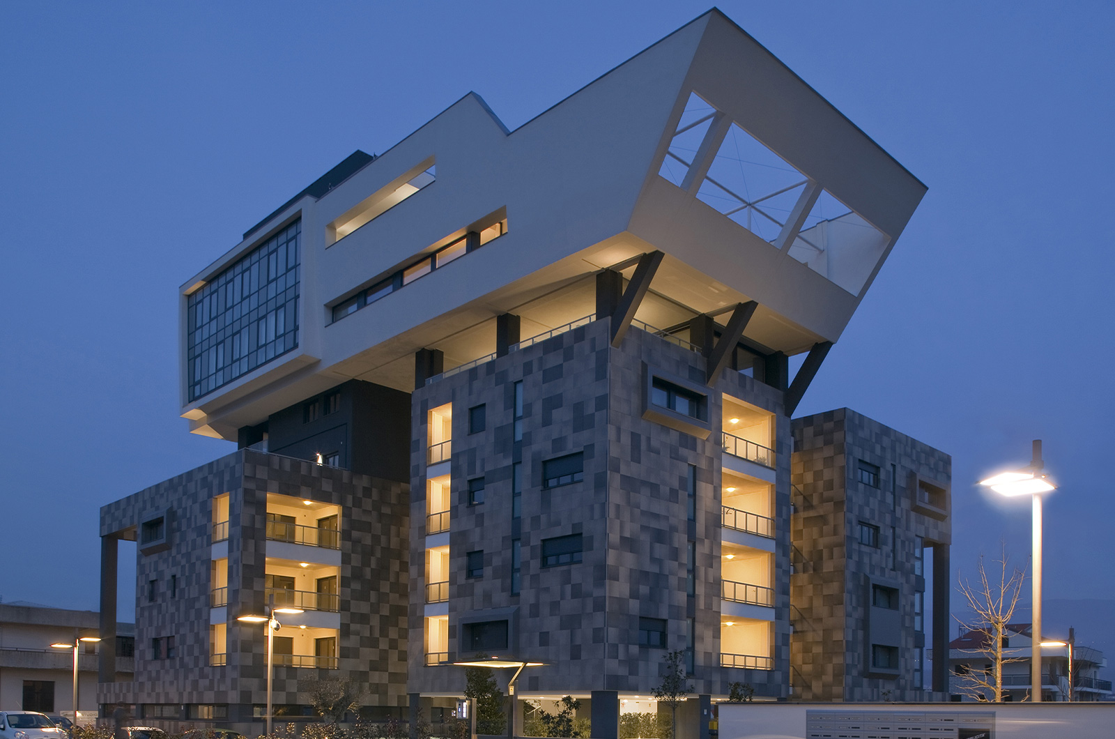 Malara Architetti: edificio residenziale multipiano